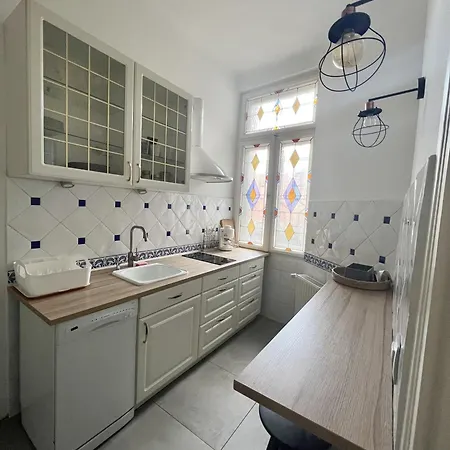 Apartment Bphomes