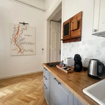 Bphomes Apartment