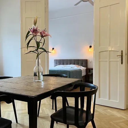 Apartament Bphomes *